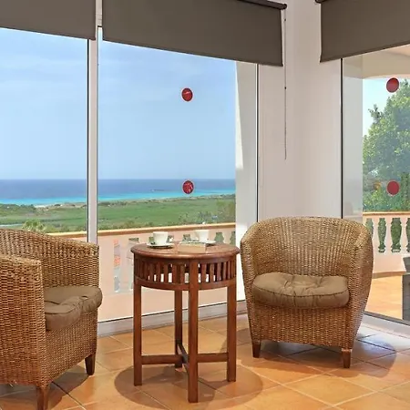 Sleeps 13 Pool Air Con Wifi
